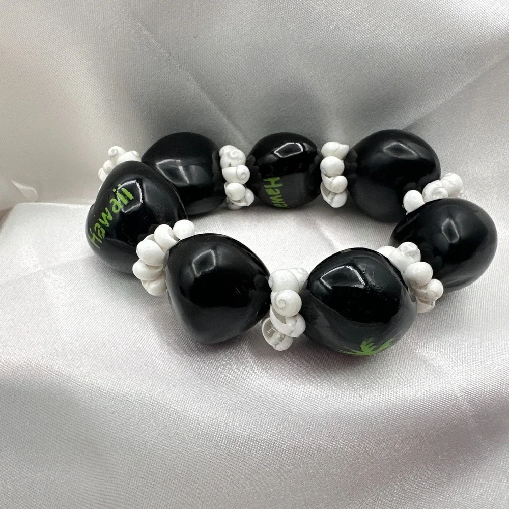 Vintage 90s Hawaii Kukui Nut Shell Bracelet Boho Tropical Luau Beach Jewelry